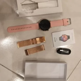 True AMOLED Smart Watch Ladies Screen Always Show Time photo review